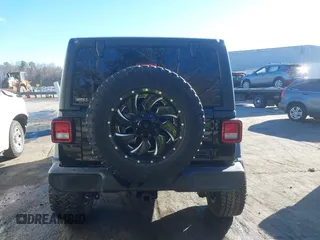 2018 Jeep Wrangler Unlimited Sport с VIN 1C4HJXDN5JW131695, выставлен на аукционе IAAI как лот 41640197 с пробегом 115 622 миль миль и . История ставок и продаж доступна на DreamBid. Изображение 16.