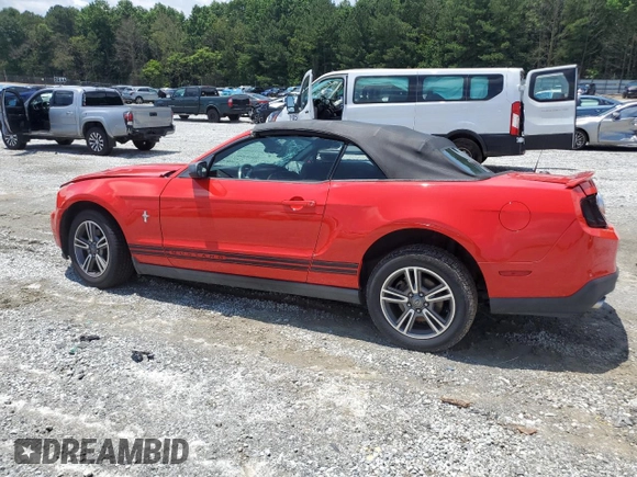 2011 Ford Mustang V6 z VIN 1ZVBP8EM4B5115461, wystawiony jako Copart lot #59900715 z przebiegiem Nie podano mil oraz Szkoda całkowita • Salvage title. Historia ofert i sprzedaży dostępna na DreamBid. Obrazek 2.