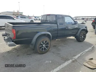 2000 Nissan Frontier XE z VIN 1N6ED26T5YC313494, wystawiony jako Copart lot #46549935 z przebiegiem 271 425 mil mil oraz Szkoda całkowita • Salvage title. Historia ofert i sprzedaży dostępna na DreamBid. Obrazek 3.