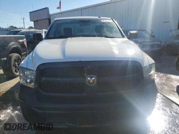 2015 Ram 1500 Tradesman z VIN 3C6JR6DG4FG522338, wystawiony jako Copart lot #86081314 z przebiegiem 131 186 mil mil oraz Szkoda całkowita • Salvage title. Historia ofert i sprzedaży dostępna na DreamBid. Obrazek 5.