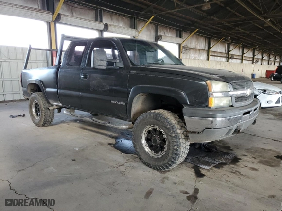 2004 Chevrolet Silverado 1500 with VIN 2GCEC19V841281881, listed as a Copart auction lot 76947274 with 246,490 mi miles and Salvage Title. Bid and sale history available at carsss.com. Image 4.