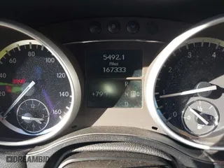 2011 Mercedes-Benz GL-Class GL 550 with VIN 4JGBF8GE4BA736651, listed as a IAAI auction lot 41625766 with 167,333 mi miles. Bid and sale history available at carsss.com. Image 7.