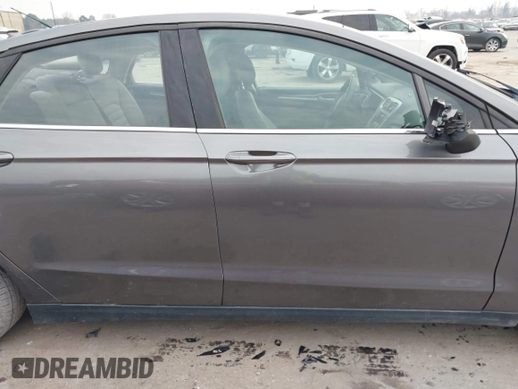 2014 Ford Fusion S с VIN 3FA6P0G72ER328882, выставлен на аукционе IAAI как лот 41689735 с пробегом 180 672 миль миль и . История ставок и продаж доступна на DreamBid. Изображение 13.