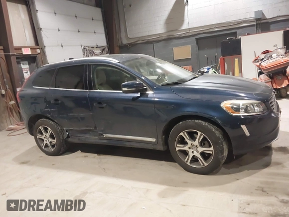 2015 Volvo XC60 T6 с VIN YV4902RKXF2687103, выставлен на аукционе IAAI как лот 41467485 с пробегом 97 004 миль миль и . История ставок и продаж доступна на DreamBid. Изображение 13.