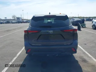 2024 Toyota Highlander LE z VIN 5TDKDRBH6RS552634, wystawiony jako IAAI lot #42086919 z przebiegiem 12 606 mil mil oraz . Historia ofert i sprzedaży dostępna na DreamBid. Obrazek 16.