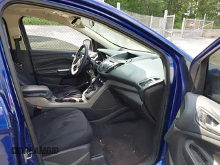 2014 Ford Escape SE z VIN 1FMCU9G91EUA06332, wystawiony jako IAAI lot #42727426 z przebiegiem 173 713 mil mil oraz . Historia ofert i sprzedaży dostępna na DreamBid. Obrazek 5.