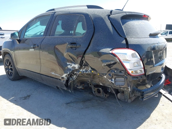 2021 Chevrolet Trax LT with VIN KL7CJPSB0MB340466, listed as a IAAI auction lot 42044241 with 27,019 mi miles. Bid and sale history available at carsss.com. Image 6.