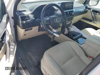 2023 Lexus GX 460 Premium z VIN JTJAM7BX6P5366387, wystawiony jako Copart lot #54217315 z przebiegiem 1 471 mil mil oraz Szkoda całkowita • Salvage title. Historia ofert i sprzedaży dostępna na DreamBid. Obrazek 8.