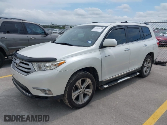 2011 Toyota Highlander Limited with VIN 5TDYK3EH6BS048213, listed as a IAAI auction lot 42454713 with 228,094 mi miles and . Bid and sale history available at DreamBid. Image 2.