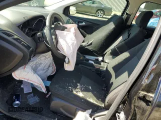 2015 Ford Focus SE with VIN 1FADP3F26FL228606, listed as a Copart auction lot 52525445 with 37,477 mi miles and Salvage Title. Bid and sale history available at DreamBid. Image 7.
