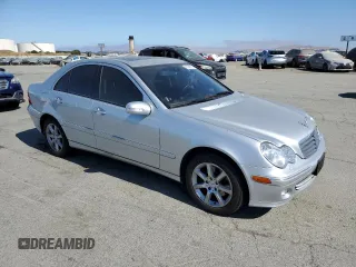 2007 Mercedes-Benz C 280 Luxury with VIN WDBRF54H67A929549, listed as a Copart auction lot 61799105 with 86,321 mi miles and Clean title. Bid and sale history available at DreamBid. Image 4.