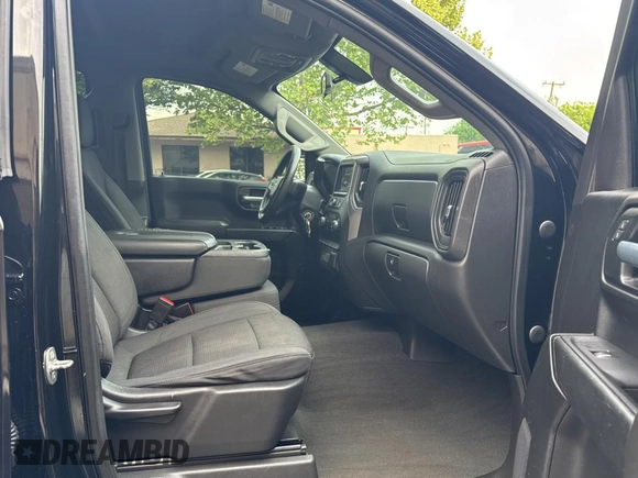 2021 Chevrolet Silverado 1500 Custom with VIN 1GCPWBEK2MZ192560, listed as a Copart auction lot 54977825 with 110,424 mi miles and Clean Title. Bid and sale history available at DreamBid. Image 5.