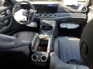 2022 Mercedes-Benz E-Class E 350 with VIN W1KZF8DB2NB089264, listed as a Copart auction lot 42334975 with 57,773 mi miles and Salvage Title. Bid and sale history available at carsss.com. Image 8.