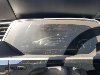 2022 Audi e-tron Premium z VIN WA1AAAGE3NB030477, wystawiony jako Copart lot #45118825 z przebiegiem 59 393 mil mil oraz Szkody całkowita. Historia ofert i sprzedaży dostępna na DreamBid. Obrazek 9.