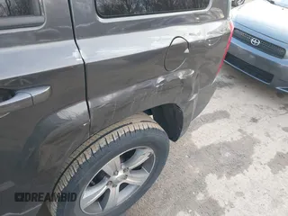 2017 Jeep Patriot High Altitude with VIN 1C4NJRFB1HD110320, listed as a IAAI auction lot 41152170 with 88,341 mi miles. Bid and sale history available at carsss.com. Image 18.