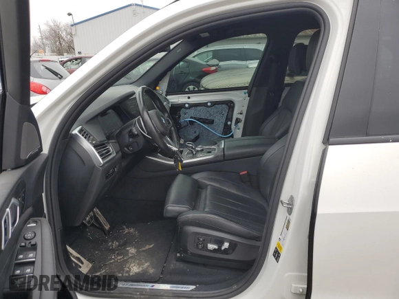 2019 BMW X5 xDrive40i with VIN 5UXCR6C53KLL31135, listed as a Copart auction lot 39981243 with 37,477 mi miles. Bid and sale history available at carsss.com. Image 7.
