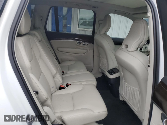 2019 Volvo XC90 Momentum z VIN YV4A22PK6K1509330, wystawiony jako Copart lot #58134415 z przebiegiem 53 330 mil mil oraz Szkoda całkowita • Salvage title. Historia ofert i sprzedaży dostępna na DreamBid. Obrazek 11.