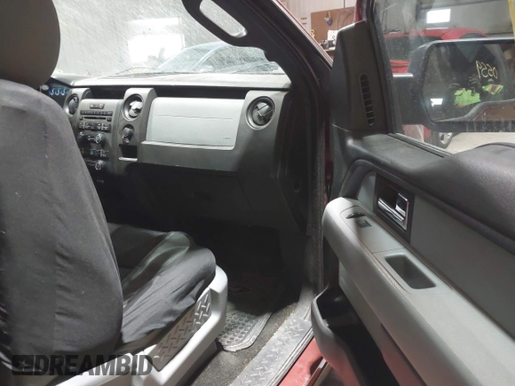 2014 Ford F-150 XL with VIN 1FTFX1EF1EKF24715, listed as a IAAI auction lot 41520559 with 183,650 mi miles. Bid and sale history available at carsss.com. Image 5.