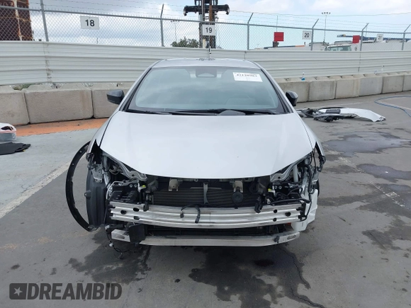 2024 Toyota Prius LE z VIN JTDACAAU2R3019020, wystawiony jako IAAI lot #42128983 z przebiegiem 42 049 mil mil oraz . Historia ofert i sprzedaży dostępna na DreamBid. Obrazek 13.