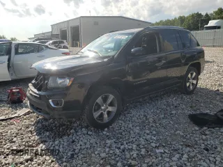 2017 Jeep Compass High Altitude with VIN 1C4NJDEB2HD163533, listed as a Copart auction lot 62474275 with 76,770 mi miles and Clean title. Bid and sale history available at DreamBid. Image 1.