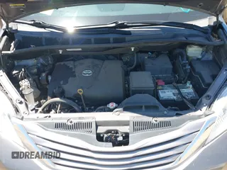 2017 Toyota Sienna XLE Auto Access Seat с VIN 5TDYZ3DC2HS771745, выставлен на аукционе IAAI как лот 42314111 с пробегом 81 236 миль миль и . История ставок и продаж доступна на DreamBid. Изображение 10.
