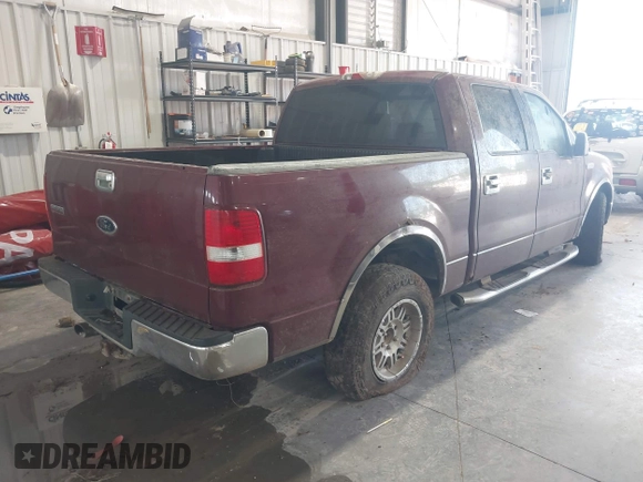 2004 Ford F-150 XLT z VIN 1FTRW12W44KC93229, wystawiony jako IAAI lot #42434756 z przebiegiem Nie podano mil oraz . Historia ofert i sprzedaży dostępna na DreamBid. Obrazek 4.