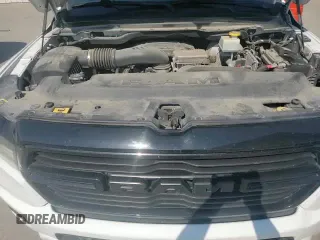 2021 Ram 1500 Big Horn z VIN 1C6SRFFTXMN674403, wystawiony jako Copart lot #68167215 z przebiegiem 101 886 mil mil oraz Szkoda całkowita • Salvage title. Historia ofert i sprzedaży dostępna na DreamBid. Obrazek 13.