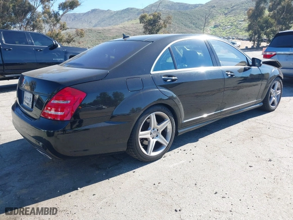 2010 Mercedes-Benz S-Class S 550 with VIN WDDNG7BB9AA348096, listed as a IAAI auction lot 41865468 with 128,845 mi miles. Bid and sale history available at carsss.com. Image 4.