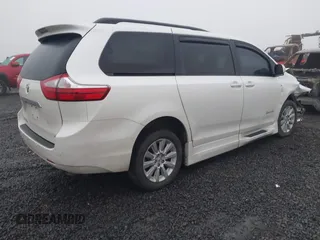 2016 Toyota Sienna XLE z VIN 5TDYK3DC6GS706142, wystawiony jako IAAI lot #41037224 z przebiegiem 162 364 mil mil oraz . Historia ofert i sprzedaży dostępna na DreamBid. Obrazek 4.