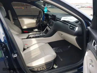 2022 Genesis G70 3.3T with VIN KMTG54TE7NU081644, listed as a IAAI auction lot 41139818 with 44,953 mi miles. Bid and sale history available at carsss.com. Image 5.