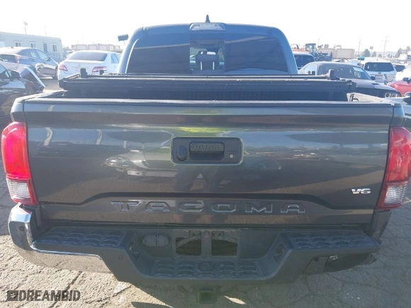2020 Toyota Tacoma 2WD SR5 with VIN 3TMAZ5CN6LM139744, listed as a IAAI auction lot 41690662 with 68,053 mi miles. Bid and sale history available at carsss.com. Image 17.