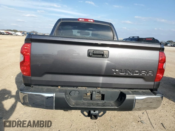 2018 Toyota Tundra 2WD SR5 with VIN 5TFEM5F10JX123149, listed as a Copart auction lot 45676045 with 76,709 mi miles and Salvage Title. Bid and sale history available at carsss.com. Image 6.