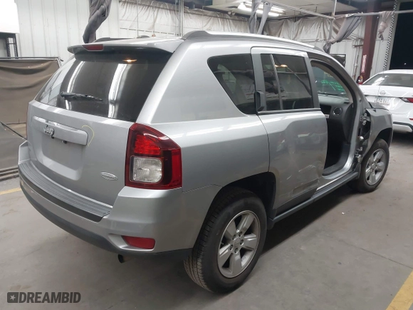 2017 Jeep Compass High Altitude with VIN 1C4NJCEA5HD117079, listed as a IAAI auction lot 41945867 with 120,451 mi miles. Bid and sale history available at carsss.com. Image 4.