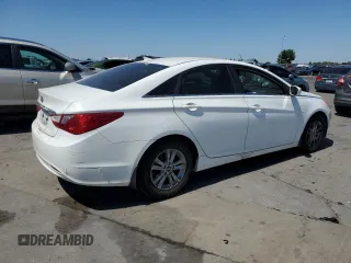 2012 Hyundai Sonata GLS with VIN 5NPEB4AC1CH480315, listed as a Copart auction lot 68141644 with 140,363 mi miles and Salvage Title. Bid and sale history available at carsss.com. Image 3.