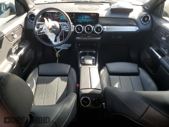 2020 Mercedes-Benz GLB 250 с VIN W1N4M4HB5LW072065, выставлен на аукционе Copart как лот 56958595 с пробегом 36 819 миль миль и Списание • Salvage title. История ставок и продаж доступна на DreamBid. Изображение 8.