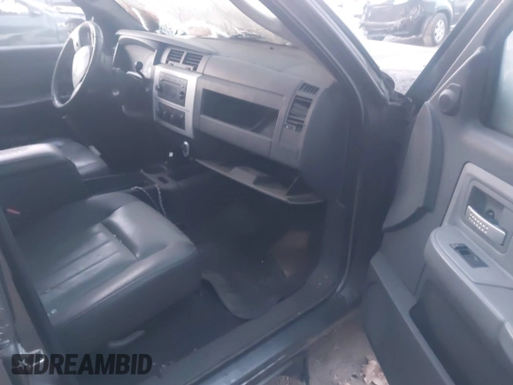 2008 Dodge Dakota Laramie with VIN 1D7HW58N18S603012, listed as a IAAI auction lot 40326773 with 1 mi miles. Bid and sale history available at carsss.com. Image 5.
