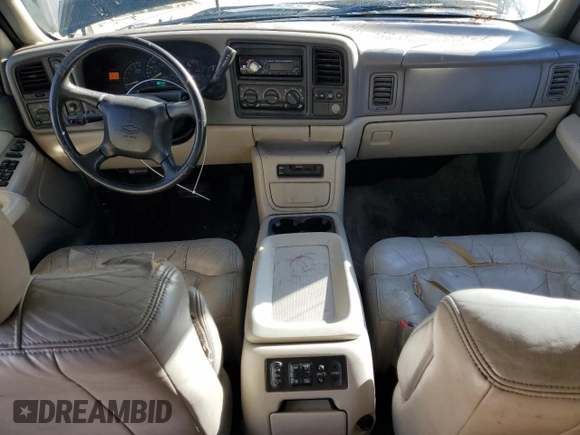 2002 Chevrolet Suburban Z71 with VIN 3GNFK16T12G256875, listed as a Copart auction lot 87745445 with 294,778 mi miles and Salvage Title. Bid and sale history available at carsss.com. Image 8.