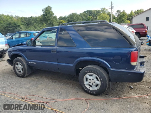 2000 Chevrolet Blazer LS with VIN 1GNCT18W3YK104430, listed as a Copart auction lot 68858864 with 47,342 mi miles and Salvage title. Bid and sale history available at DreamBid. Image 2.