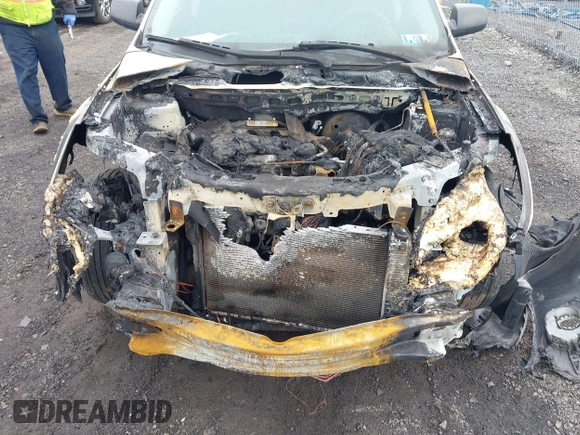2013 Chevrolet Equinox LS z VIN 2GNFLCEK7D6329456, wystawiony jako IAAI lot #41800023 z przebiegiem 187 500 mil mil oraz . Historia ofert i sprzedaży dostępna na DreamBid. Obrazek 6.