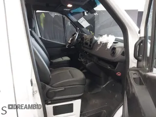 2023 Mercedes-Benz Sprinter Cargo Cargo with VIN W1Y40BHY5PT157048, listed as a IAAI auction lot 40339280 with 33,725 mi miles and . Bid and sale history available at DreamBid. Image 5.