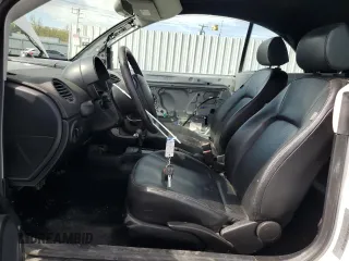 2010 Volkswagen Beetle with VIN 3VWRG3AL6AM010041, listed as a Copart auction lot 54915045 with 95,719 mi miles and Salvage Title. Bid and sale history available at DreamBid. Image 7.
