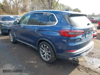 2019 BMW X5 xDrive40i with VIN 5UXCR6C59KLL01086, listed as a IAAI auction lot 41435075 with 46,177 mi miles. Bid and sale history available at carsss.com. Image 3.