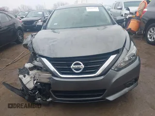 2017 Nissan Altima SR z VIN 1N4AL3AP6HC481669, wystawiony jako IAAI lot #41545375 z przebiegiem 93 271 mil mil oraz . Historia ofert i sprzedaży dostępna na DreamBid. Obrazek 12.