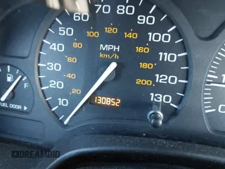 2001 Saturn LS z VIN 1G8JU52F41Y561483, wystawiony jako IAAI lot #41456949 z przebiegiem 130 852 mil mil oraz . Historia ofert i sprzedaży dostępna na DreamBid. Obrazek 14.