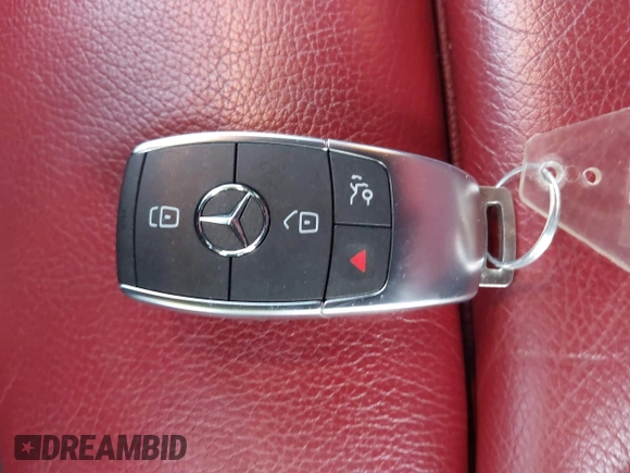 2021 Mercedes-Benz GLC with VIN W1N0J6EB4MF923801, listed as a IAAI auction lot 41676173 with 40,302 mi miles. Bid and sale history available at carsss.com. Image 11.