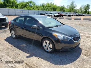 2016 Kia Forte LX z VIN KNAFK4A65G5555308, wystawiony jako Copart lot #55080565 z przebiegiem 49 250 mil mil oraz Szkoda całkowita • Salvage title. Historia ofert i sprzedaży dostępna na DreamBid. Obrazek 4.