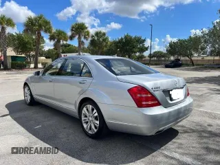 2010 Mercedes-Benz S 400 with VIN WDDNG9FB0AA311394, listed as a Copart auction lot 47423645 with 40,310 mi miles and Salvage Title. Bid and sale history available at DreamBid. Image 3.