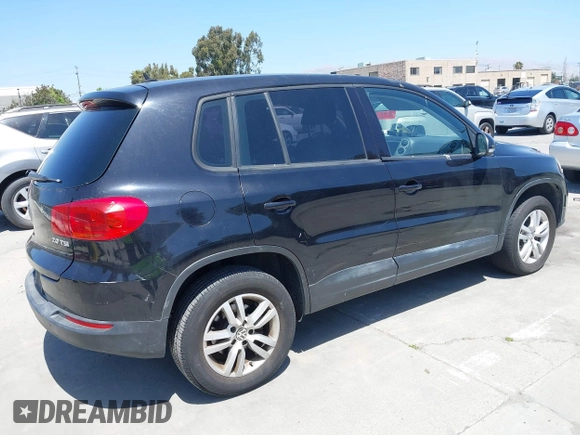 2013 Volkswagen Tiguan SE with VIN WVGAV7AXXDW542019, listed as a IAAI auction lot 42482696 with 193,383 mi miles and . Bid and sale history available at DreamBid. Image 4.