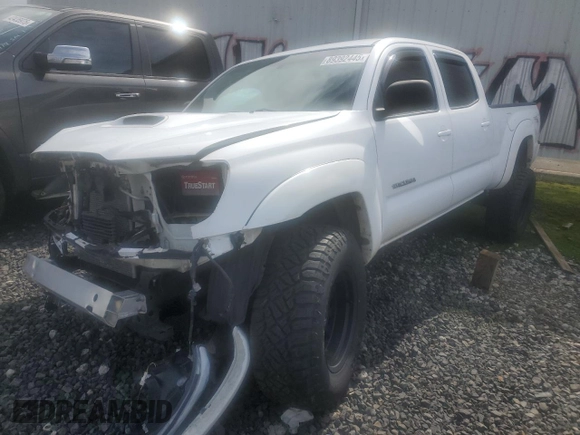 2005 Toyota Tacoma z VIN 5TEMU52N15Z050084, wystawiony jako Copart lot #89392445 z przebiegiem 158 752 mil mil oraz Szkoda całkowita • Salvage title. Historia ofert i sprzedaży dostępna na DreamBid. Obrazek 1.