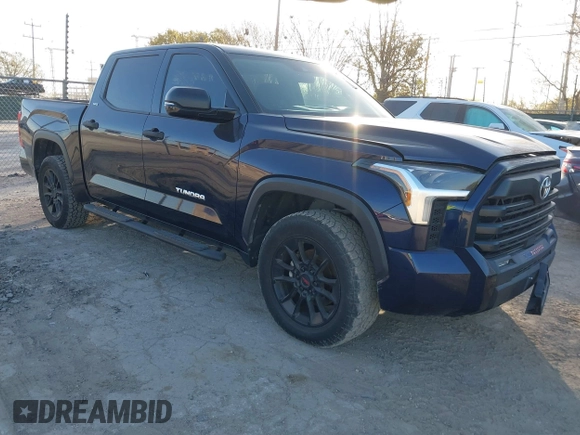 2022 Toyota Tundra 2WD SR5 with VIN 5TFLA5AB1NX001969, listed as a IAAI auction lot 41792254 with 76,862 mi miles. Bid and sale history available at carsss.com. Image 1.